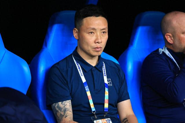 bti体育-新鹏城错失主场3连胜！陈涛主动揽责，向深圳球迷说抱歉|玉昆|球队|比赛|球员|中超_新浪体育_新浪新闻